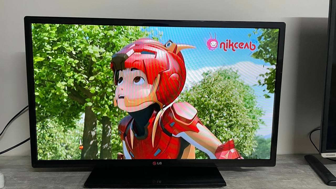 б/у телевизор 32 дюйма