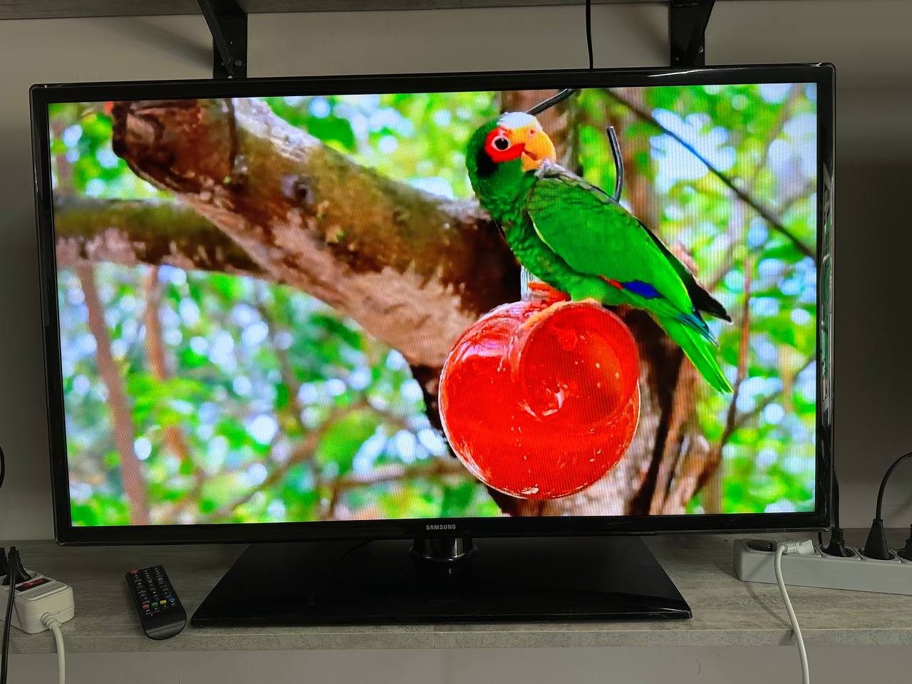 б/у телевизор 49 дюйма